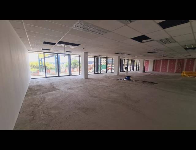 BUSINESS PROPERTY TO RENT IN MENLYN